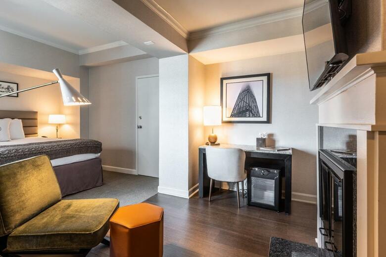 Hotel Indigo Chicago Downtown Gold Coast