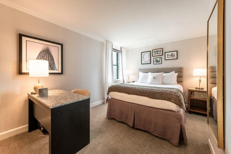 Hotel Indigo Chicago Downtown Gold Coast
