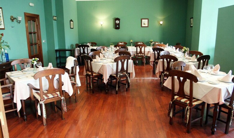 Hotel Alonso De Monroy