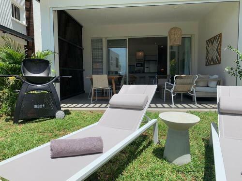 Obiches Beachfront Apartments