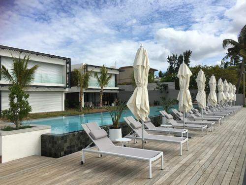 Obiches Beachfront Apartments