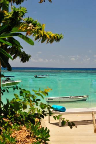 Obiches Beachfront Apartments