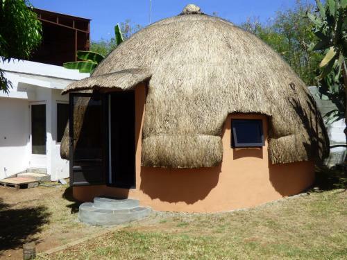 Bed & Breakfast Cazhibiscus