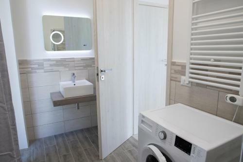 Cesano Beach Apartments