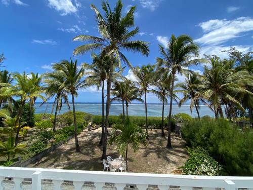 Villa & Bungalow 'coco Des Sables' Les Pieds Dans L'eau