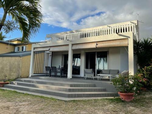 Villa & Bungalow 'coco Des Sables' Les Pieds Dans L'eau