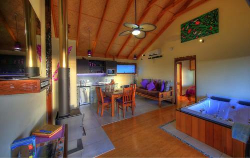 Bed & Breakfast Maleny Tropical Retreat