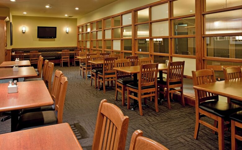 Holiday Inn Hotel And Suites-kamloops