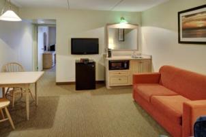 Hotel Lakeview Inn & Suites - Thompson