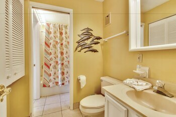 Hotel The Summit Beach Resort By Resort Collection