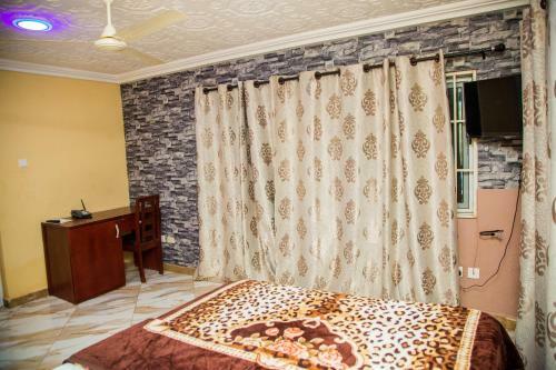 Vihills Hotel