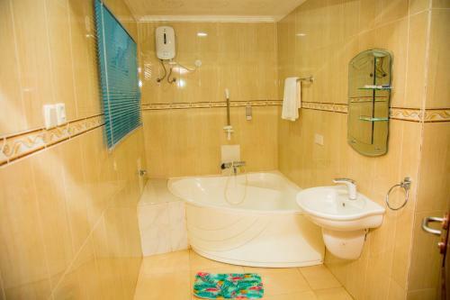 Vihills Hotel