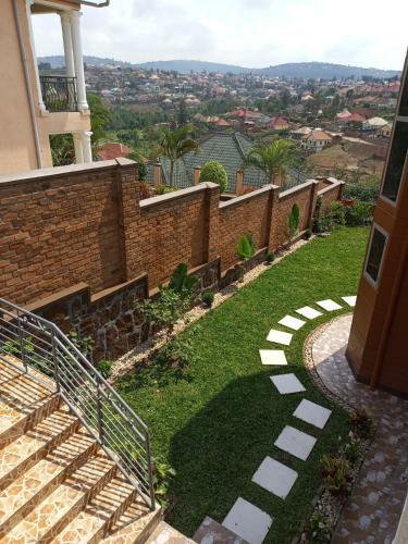 Bed & Breakfast Adriel Homes Ltd
