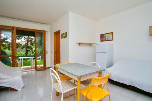 Apartamento S75 - Sirolo, Bilocale Con Giardino In Centro
