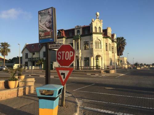 Central Family Cottage