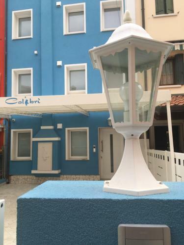 Hostal Colibr� House