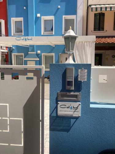 Hostal Colibr� House