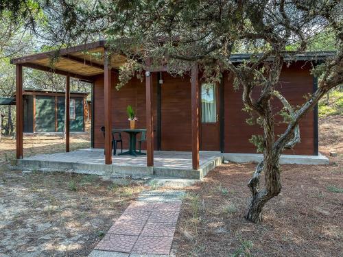Snug Mobile Home In Sorso With Shared Pool
