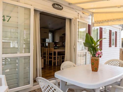 Decent Mobile Home In Sorso With Garden