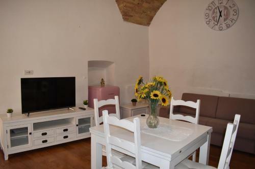 Borgo San Sisto Apartments