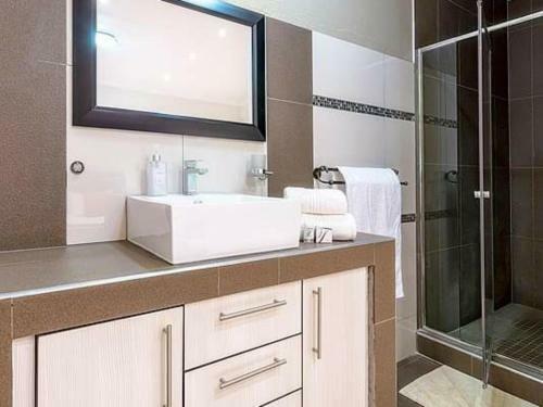 Hostal Discovery Guest House