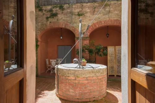 Hostal Piazza Paradiso Accommodation
