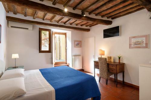 Hostal Piazza Paradiso Accommodation