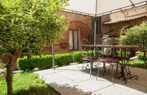 Hostal Piazza Paradiso Accommodation