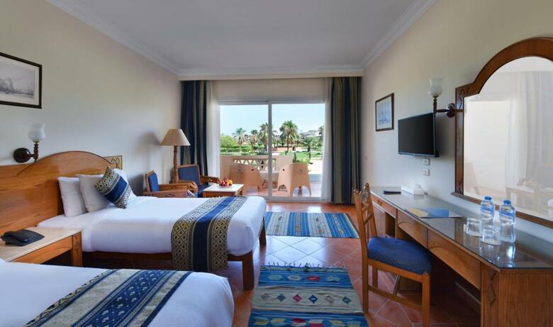 Hotel Bliss Nada Beach Resort