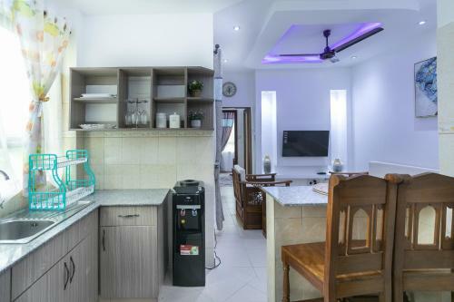 Apartamento Angaza House