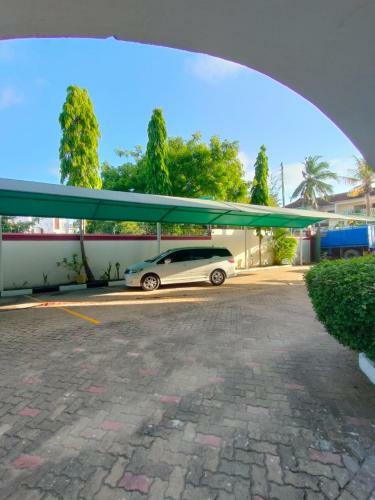 Tanisha Apartments