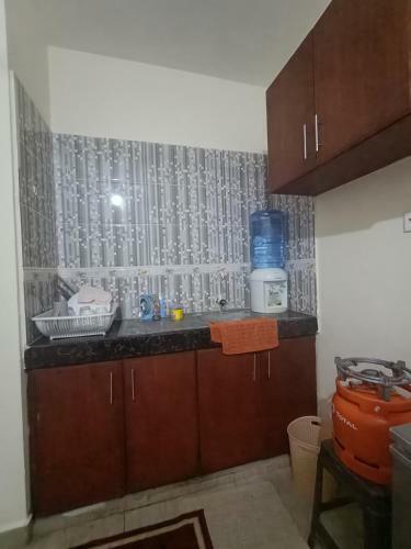 Clyde Studio Apartments