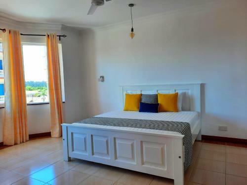 Stay.plus Queen's Royal Apartments Nyali