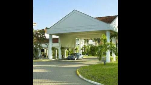 Hostal Room In Bb - Sarova Whitesands Beach Resort Spa 2