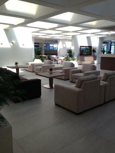 Hotel Holiday