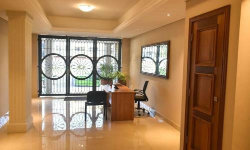 Apartamento Marjaan Luxury Suites, Mombasa