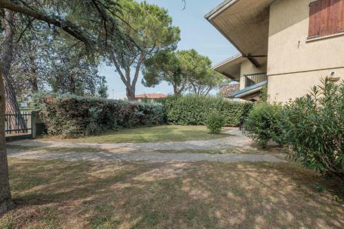 Villa Ida - 2 Bedrooms Apartment With Private Garden