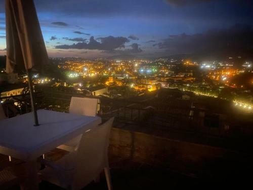 Apartamento Trilocale In Centro Storico A Spoleto
