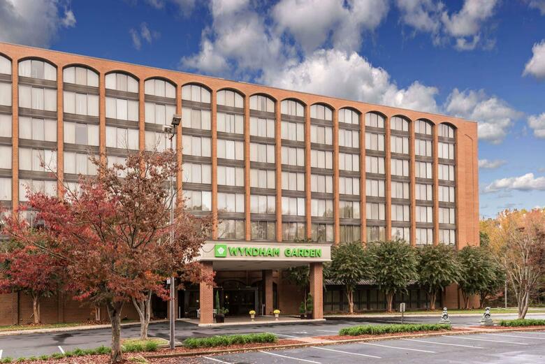Days Hotel Williamsburg Busch Gardens Area