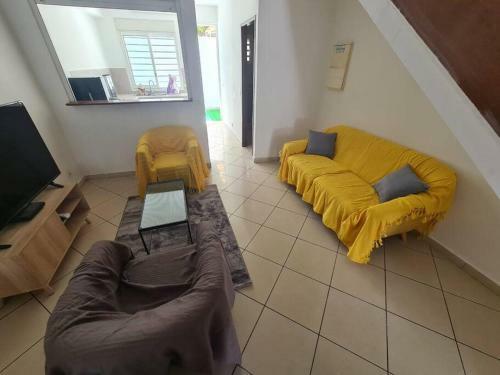 Apartamento Hypercentre St-denis: Maison F3 En Duplex