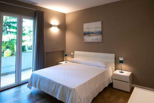 Sirmio Apartments - Narnia Stay