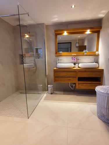 La Villa Rosaya - Piscine Jacuzzi