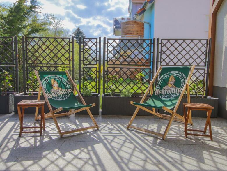 Hostal Check Inn Hotel