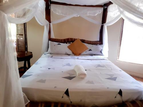 Diani Bushliner Villa