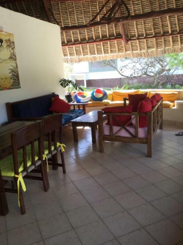 Diani Beach - Villa L�opard , Typical Of Kenya