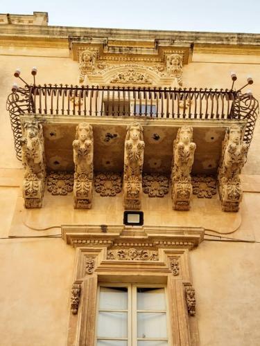Hostal Casa Vacanze Luce Del Sud