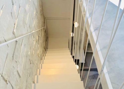 Marialuisa White Suite Apart