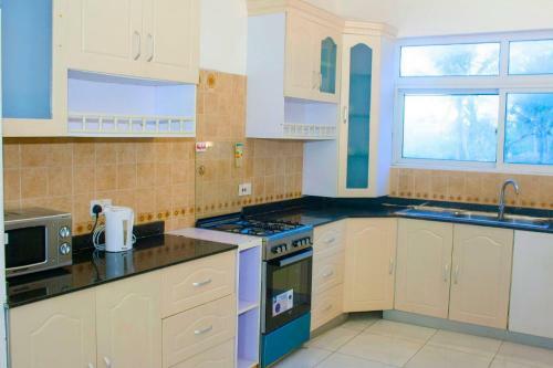 Stay.plus Almasi Beachfront Apartments
