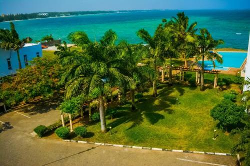 Stay.plus Almasi Beachfront Apartments