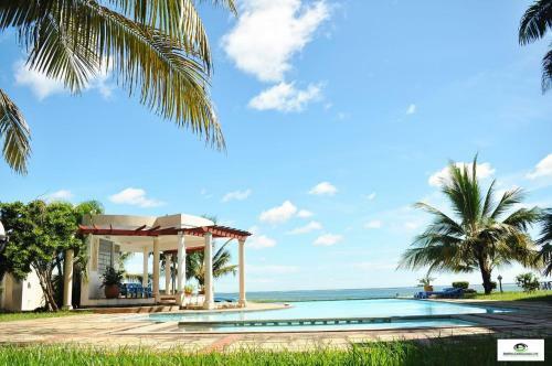 Stay.plus Almasi Beachfront Apartments